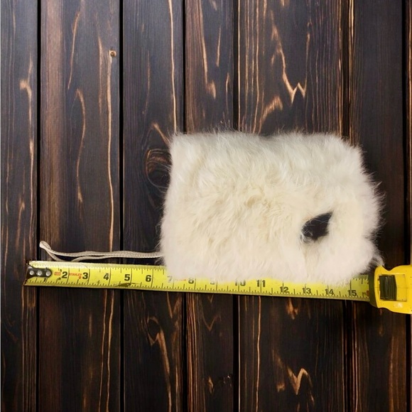 Vintage Real Fur Cream Hand Warmer and Mask Set - Picture 11 of 14